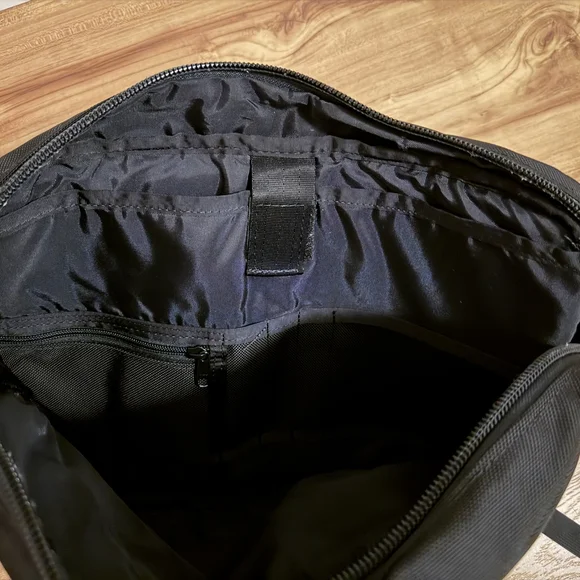 Topo Designs Black Commuter Laptop Backpack or Briefcase - Picture 4 of 5